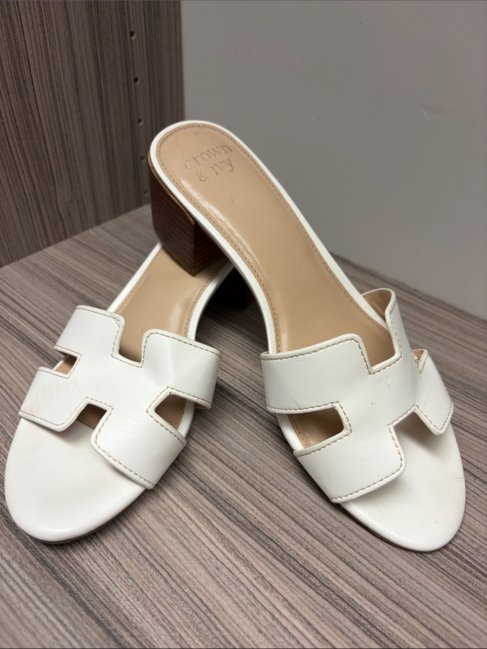 Crown & Ivy™
Raquel H Band Heel Womens Sandals - white Size 9.5